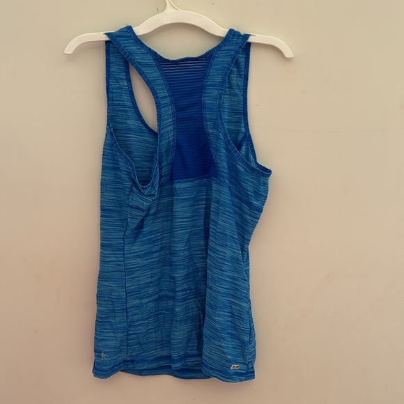 Tank top bundle - Picture 7 of 9